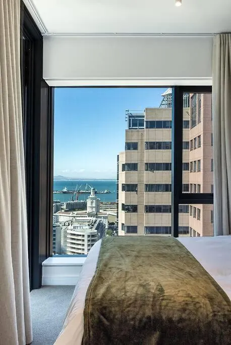 Stylish 2-Bedroom Haven Le Cap