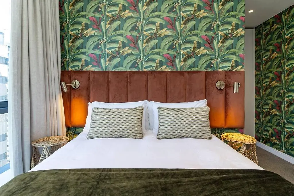 Stylish 2-Bedroom Haven Le Cap